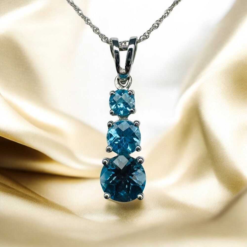 10K Gold- Swiss Blue Topaz & London Blue Topaz Necklace- 18" -White Gold- 1.7g - Picture 11 of 16